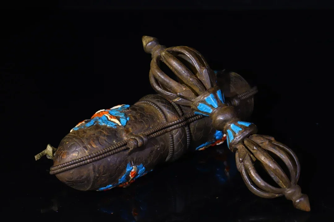 8"Tibetan Temple Collection Old Bronze Painted Cinnabar Vajra Phurpa Cross Vajra Pattern Box Amulet Dharam Town House Exorcism
8"Tibetan Temple Collection Old Bronze Painted Cinnabar Vajra Phurpa Cross Vajra Pattern Box Amulet Dharam Town House Exorcism