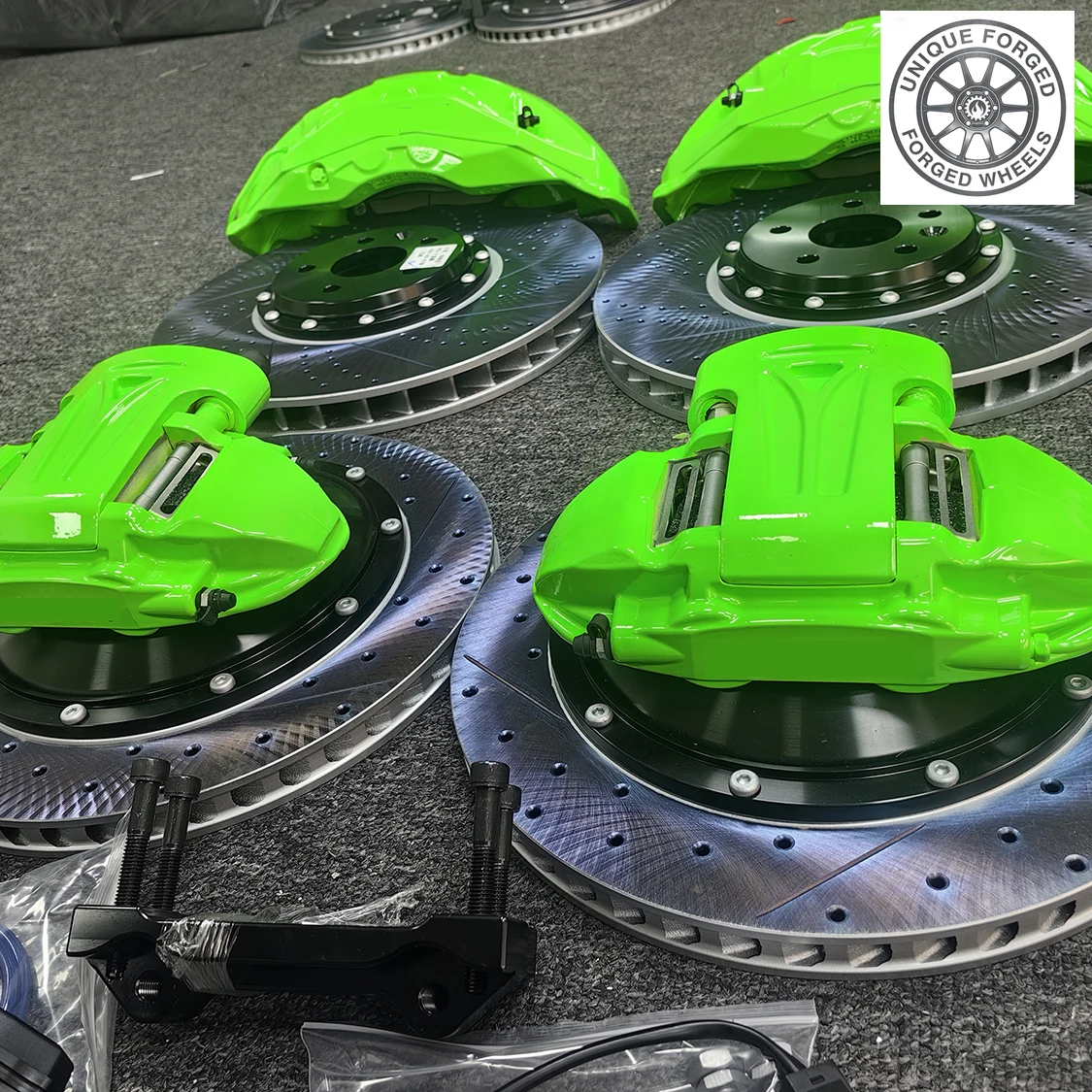 26 Style Auto Racing 6 Pot Tuning Brake System 6 Piston Caliper Big Brake Kit for E60 E46 Golf 3 GTI
26 Style Auto Racing 6 Pot Tuning Brake System 6 Piston Caliper Big Brake Kit for E60 E46 Golf 3 GTI