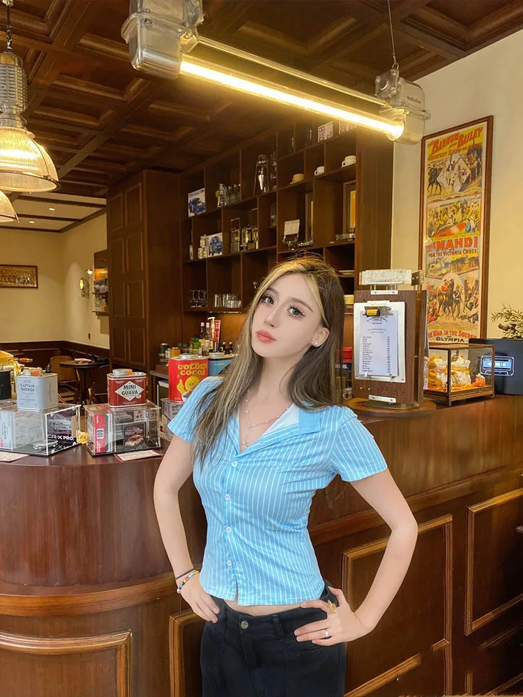 Slim Fit American Girl Style Doll Neck Shirt Single Breasted Lapel Short Sleeved Top Niche Design for Slimming Effect
Slim Fit American Girl Style Doll Neck Shirt Single Breasted Lapel Short Sleeved Top Niche Design for Slimming Effect