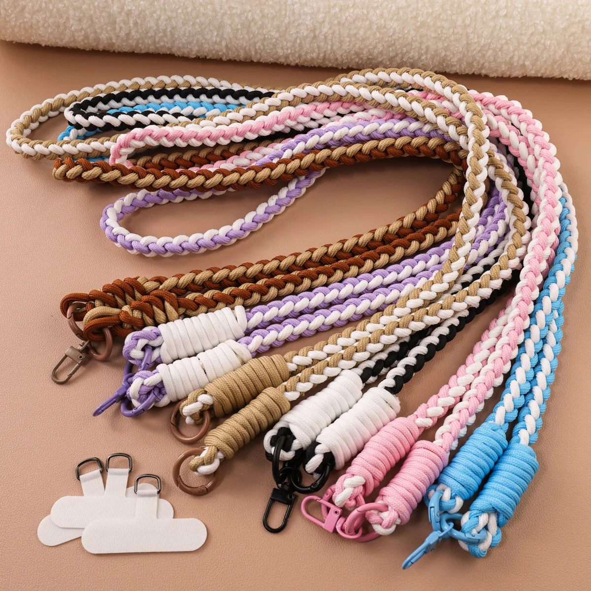 Vintage Color-block Braided Phone Lanyard Crossbody Style With Patch Anti-drop Universal Strap for Bag Phone Braided Lanyard
Vintage Color-block Braided Phone Lanyard Crossbody Style With Patch Anti-drop Universal Strap for Bag Phone Braided Lanyard