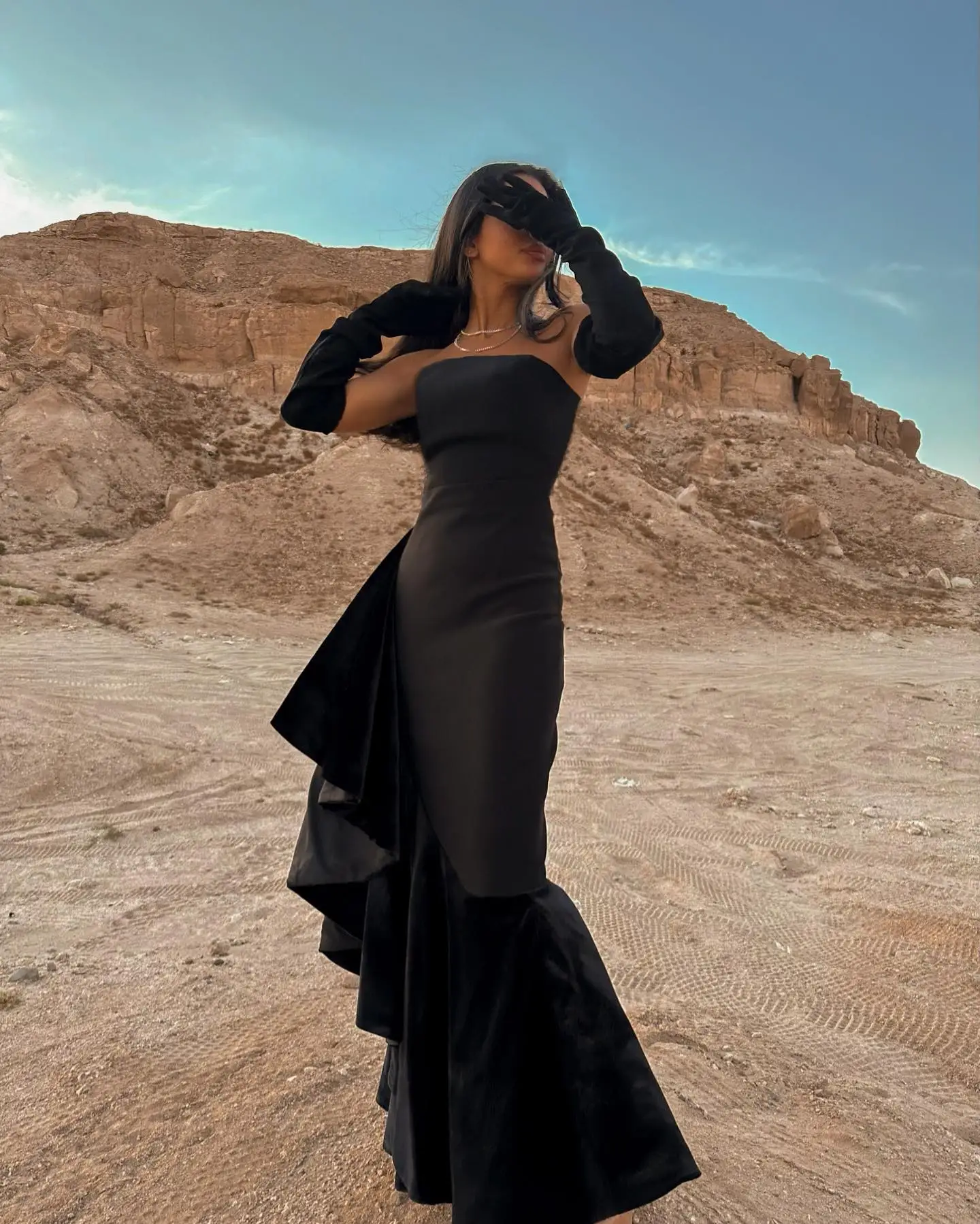 Customized Sexy Velvet Mermaid Evening Dresses High Quality Sleeveless Strapless Cocktail Dress Custom Made Celebrity Gowns
Customized Sexy Velvet Mermaid Evening Dresses High Quality Sleeveless Strapless Cocktail Dress Custom Made Celebrity Gowns
