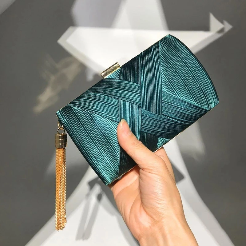 New Wallet Stylish Multi-Color Dinner Bag Evening Luxury Women Bridal Party Prom Golden Tassel Wedding Clutch Purse Silk Handbag
New Wallet Stylish Multi-Color Dinner Bag Evening Luxury Women Bridal Party Prom Golden Tassel Wedding Clutch Purse Silk Handbag