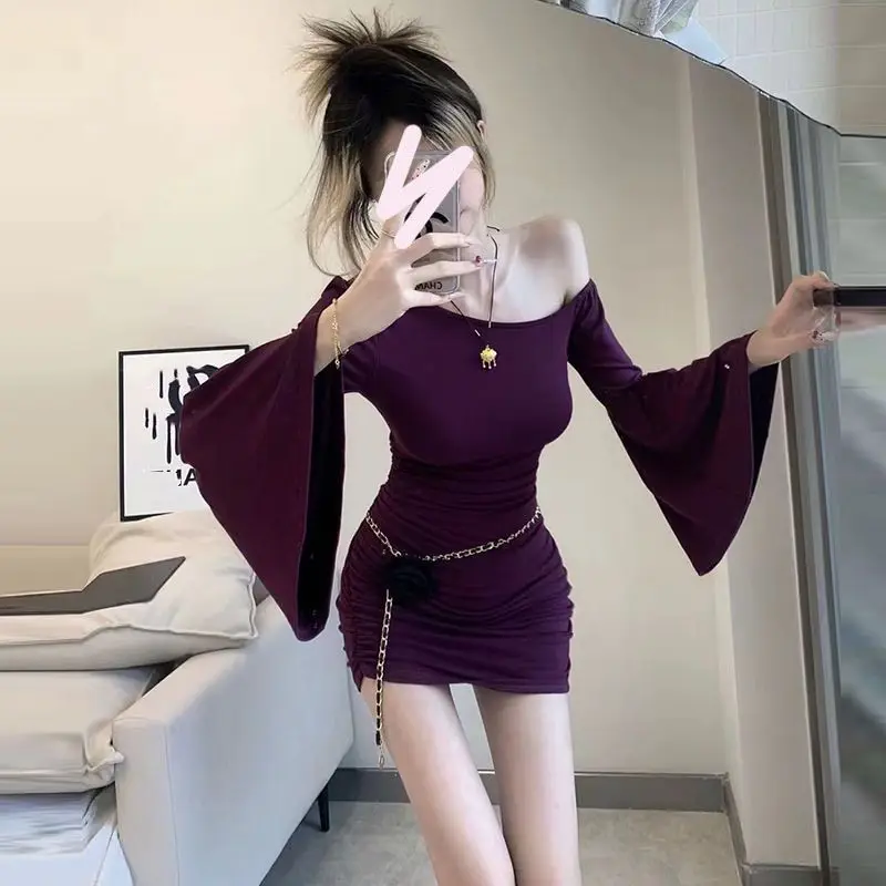 Элегантная женская одежда: Новая приталенная юбка-карандаш с открытыми плечами, однотонная, короткая, А-силуэта, в корейском стиле, для весны и осени
Элегантная женская одежда: Новая приталенная юбка-карандаш с открытыми плечами, однотонная, короткая, А-силуэта, в корейском стиле, для весны и осени