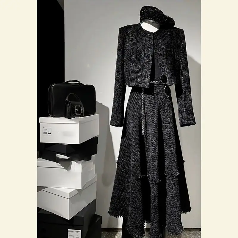 Chic Style Suit High-End Two-Piece Autumn New Short Jacket Slimming Skirt Set Women Female Office Lady Clothing High Quality
Chic Style Suit High-End Two-Piece Autumn New Short Jacket Slimming Skirt Set Women Female Office Lady Clothing High Quality