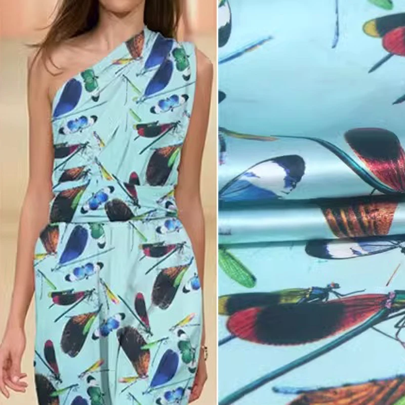 Ширина 105 см, 20 мм, эластичная шелковая атласная ткань с летями синего цвета на весну и лето, гладкие классические брюки, блузка, пижама R1856 
Ширина 105 см, 20 мм, эластичная шелковая атласная ткань с летями синего цвета на весну и лето, гладкие классические брюки, блузка, пижама R1856