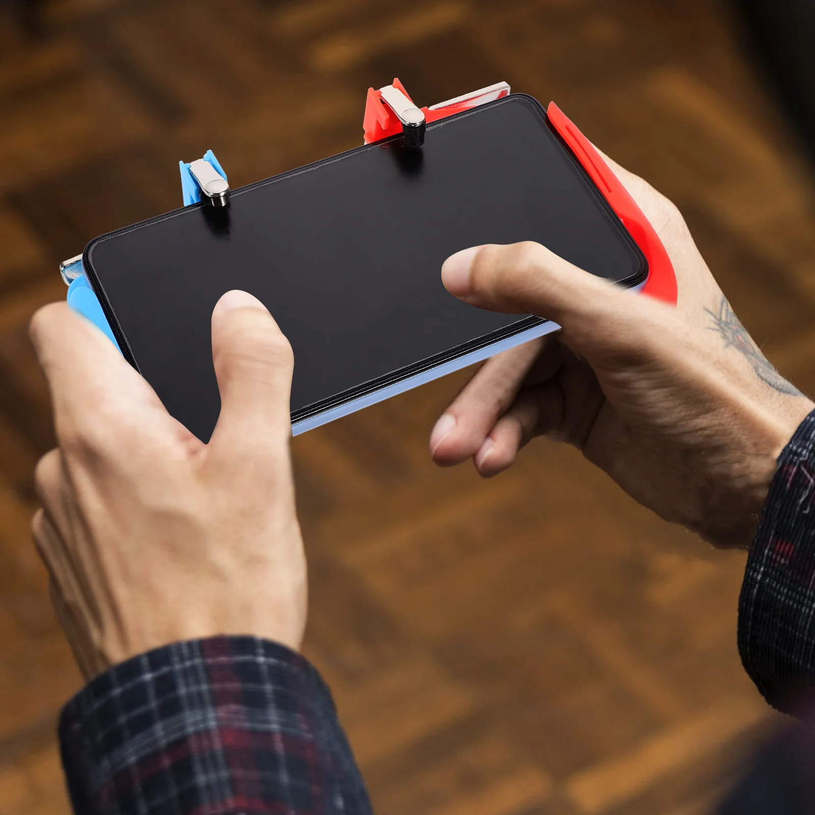 1pc Pad Controller For Phone Game Portable Mobile Game Accessories Cooling Fan Durable Trigger Phone Gamepad Cooler
1pc Pad Controller For Phone Game Portable Mobile Game Accessories Cooling Fan Durable Trigger Phone Gamepad Cooler