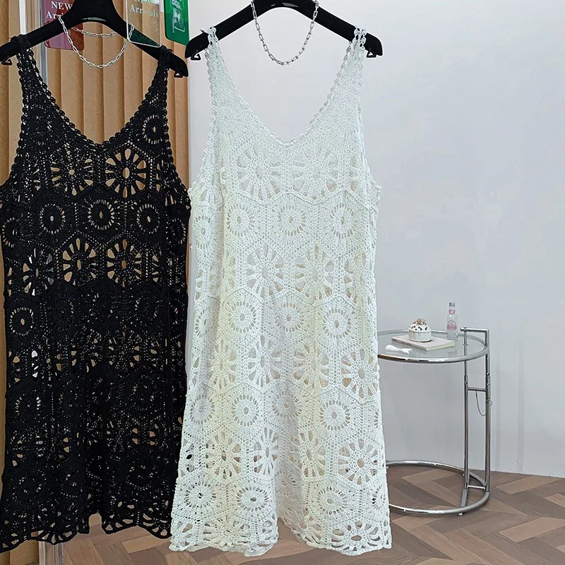 Summer New Korean Style Hollow out Hook Flower Age Defying Versatile Layered Wear Strapless Dress Outerwear Top Pure Color
Summer New Korean Style Hollow out Hook Flower Age Defying Versatile Layered Wear Strapless Dress Outerwear Top Pure Color