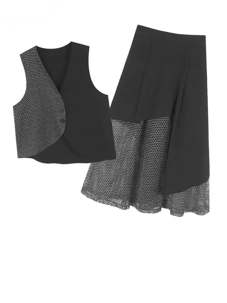 Black Vest Perspective Half-body Skirt Two Pieces Suit New V-Neck Sleeveless Women Fashion Tide Spring Autumn
Black Vest Perspective Half-body Skirt Two Pieces Suit New V-Neck Sleeveless Women Fashion Tide Spring Autumn