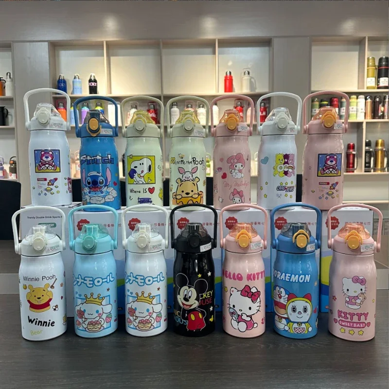 1000Ml Sanrio Hello Kitty Kuromi Sport Water Bottle Transparent Straw Water Bottle Diy Anime Cinnamoroll Plastic Cups Thing Gift
1000Ml Sanrio Hello Kitty Kuromi Sport Water Bottle Transparent Straw Water Bottle Diy Anime Cinnamoroll Plastic Cups Thing Gift