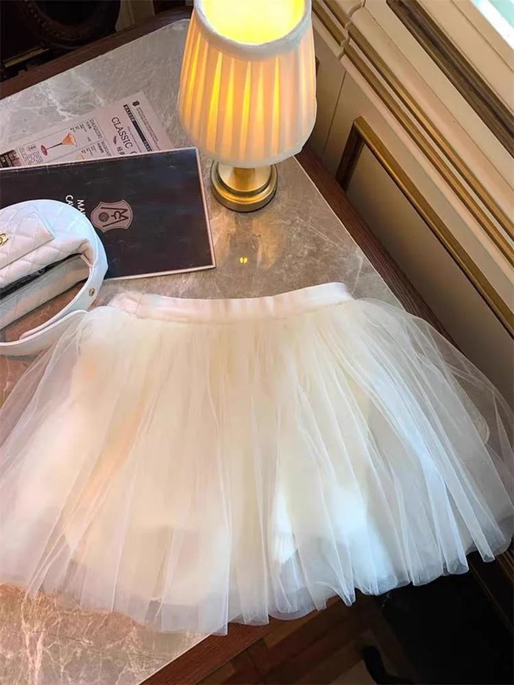 Ballet Dream Series Sweet Girl Mesh Half Skirt Puffy Short Skirt A-Line Pumpkin Pants Anti-Light Walking Skirt for Ladies
Ballet Dream Series Sweet Girl Mesh Half Skirt Puffy Short Skirt A-Line Pumpkin Pants Anti-Light Walking Skirt for Ladies