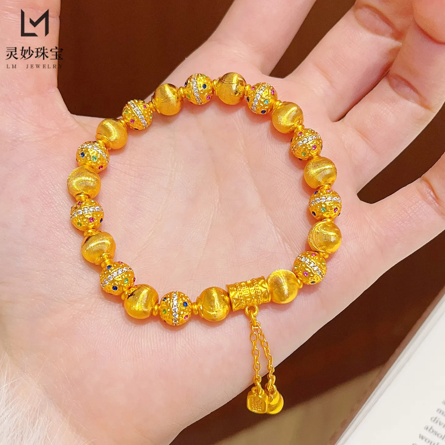 Precious Bracelet Women's 24K Gold AU999 - Exquisite Cat's Eye Tassel, Cute Color Diamond & Planet, Friend Gift Option
Precious Bracelet Women's 24K Gold AU999 - Exquisite Cat's Eye Tassel, Cute Color Diamond & Planet, Friend Gift Option