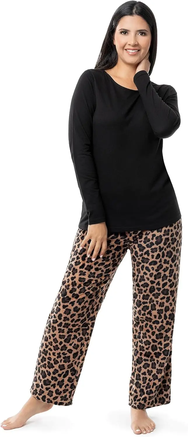 Soft Sueded Jersey Top & Fleece Pants Sleep Set for Women
Soft Sueded Jersey Top & Fleece Pants Sleep Set for Women