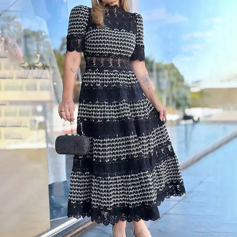 New French retro heavy industry embroidery stand-up collar waist thin long dress fashionable simple luxury temperament elegant h 
New French retro heavy industry embroidery stand-up collar waist thin long dress fashionable simple luxury temperament elegant h