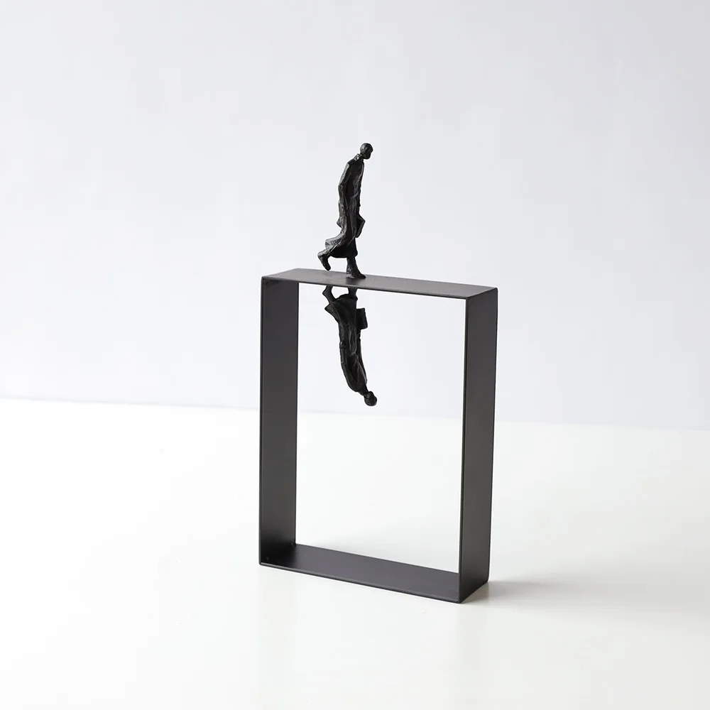 Resin Handicrafts Abstract Figure Sculpture Reflecting Portrait Encounter Ornament Decorative Figurines Home Decoration
Resin Handicrafts Abstract Figure Sculpture Reflecting Portrait Encounter Ornament Decorative Figurines Home Decoration