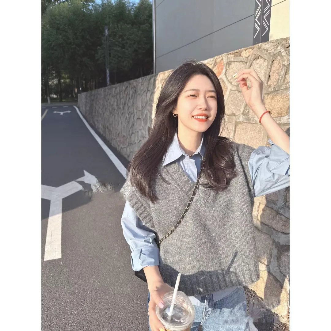 Весенне-осенний женский вязаный свободный жилет с v-образным вырезом, майка Small Fraance Sle, новинка 202, многослойный свитер irt, жилет
Весенне-осенний женский вязаный свободный жилет с v-образным вырезом, майка Small Fraance Sle, новинка 202, многослойный свитер irt, жилет