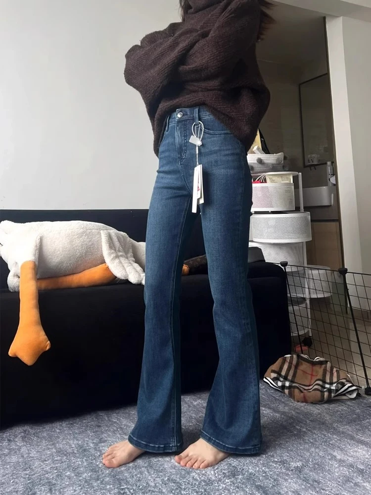 Темно-синие расклешенные джинсы с высокой талией, брюки-колокольчики для женщин больших размеров, утягивающие брюки, хлопковые эластичные джинсовые брюки, весна-осень
Темно-синие расклешенные джинсы с высокой талией, брюки-колокольчики для женщин больших размеров, утягивающие брюки, хлопковые эластичные джинсовые брюки, весна-осень