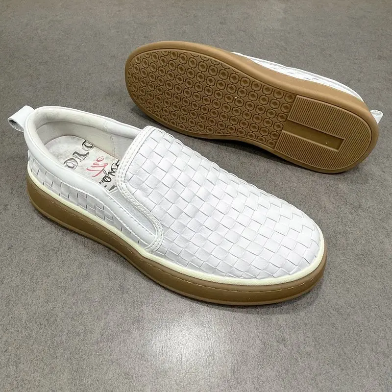2026 New Premium Men's Woven Slip-On Loafers Thick Sole Breathable Casual White Sneakers
2026 New Premium Men's Woven Slip-On Loafers Thick Sole Breathable Casual White Sneakers