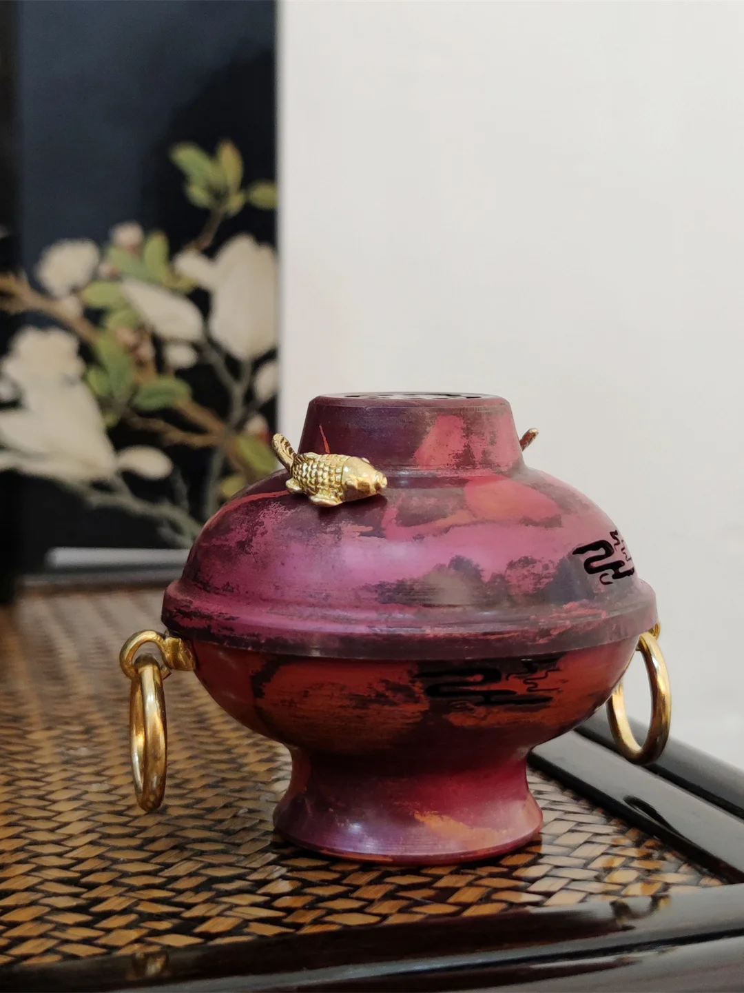 Ретро-курильница из красной бронзы для благовоний, для чайной церемонии, для домашнего использования, винтажный декор для сандаловых благовоний
Ретро-курильница из красной бронзы для благовоний, для чайной церемонии, для домашнего использования, винтажный декор для сандаловых благовоний