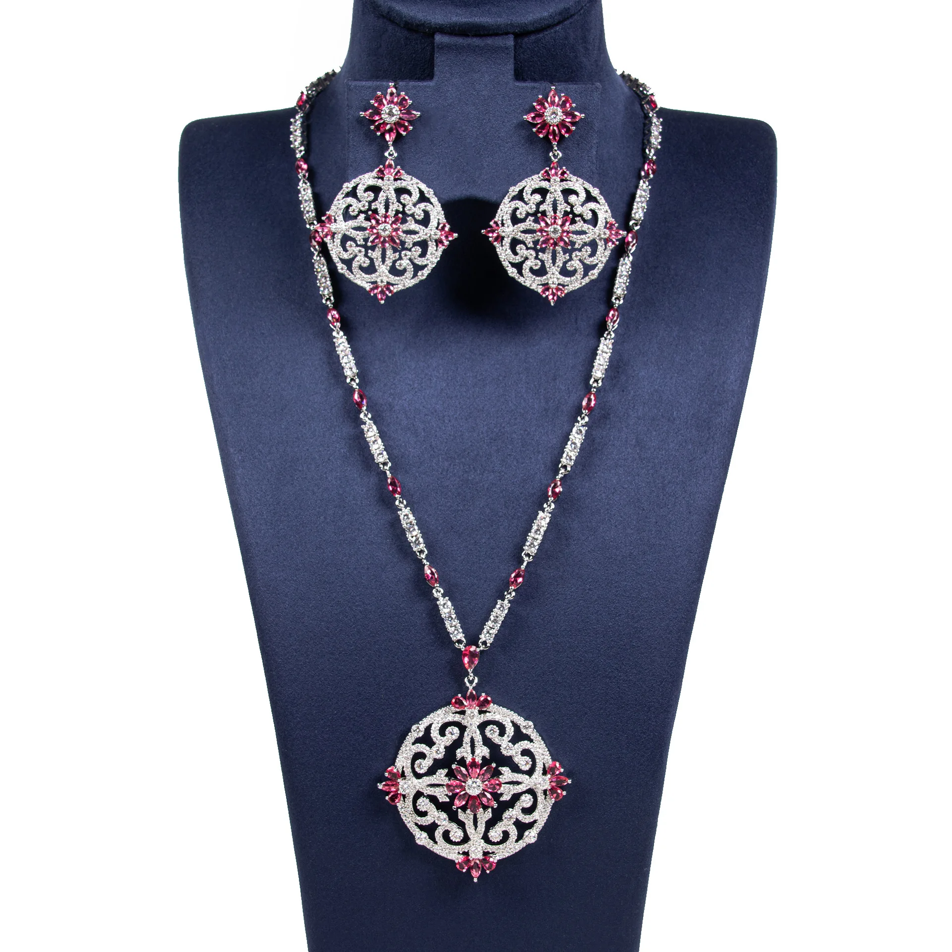 Cross-border jewelry European and American retro bride necklace earrings set zircon jewelry two-piece set zircon necklace collar 
Cross-border jewelry European and American retro bride necklace earrings set zircon jewelry two-piece set zircon necklace collar