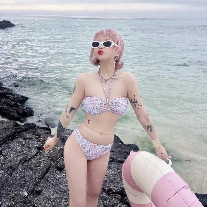 Swimsuit 2022 Woman Two-Piece Set Triangle Bikini V-neck High Waist Korean Women's Solid Bikini Hot Spring Bathing Suit
Swimsuit 2022 Woman Two-Piece Set Triangle Bikini V-neck High Waist Korean Women's Solid Bikini Hot Spring Bathing Suit