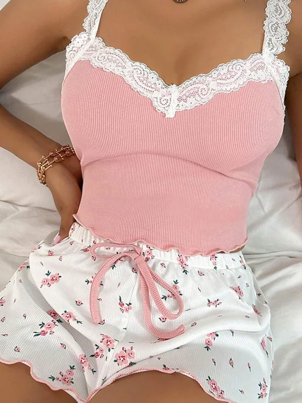Women's 2024 New Sexy Lace Splicing Low Collar Silm Sling Short Top+high Waisted Drawstring Casual Shorts Two Piece Set 0JS9
Women's 2024 New Sexy Lace Splicing Low Collar Silm Sling Short Top+high Waisted Drawstring Casual Shorts Two Piece Set 0JS9