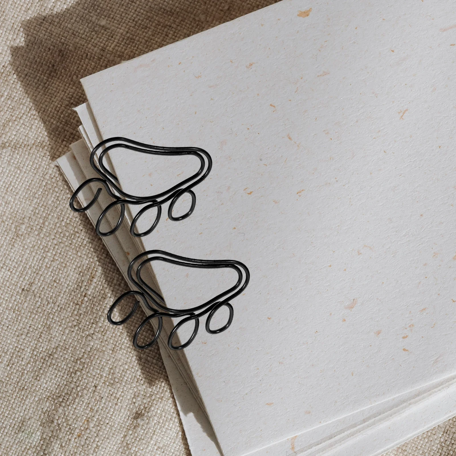 20 Pcs Cat Claw Paper Cute Metal Document Clips for Office Student Use Paper Clips For Paperwork Small Paperclips
20 Pcs Cat Claw Paper Cute Metal Document Clips for Office Student Use Paper Clips For Paperwork Small Paperclips