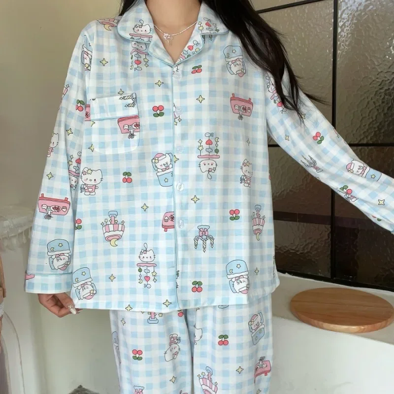 Женский Повседневный комплект домашней одежды Sanrio, клетчатые брюки из чистого хлопка с длинным рукавом и мультяшным рисунком, весна-осень
Женский Повседневный комплект домашней одежды Sanrio, клетчатые брюки из чистого хлопка с длинным рукавом и мультяшным рисунком, весна-осень