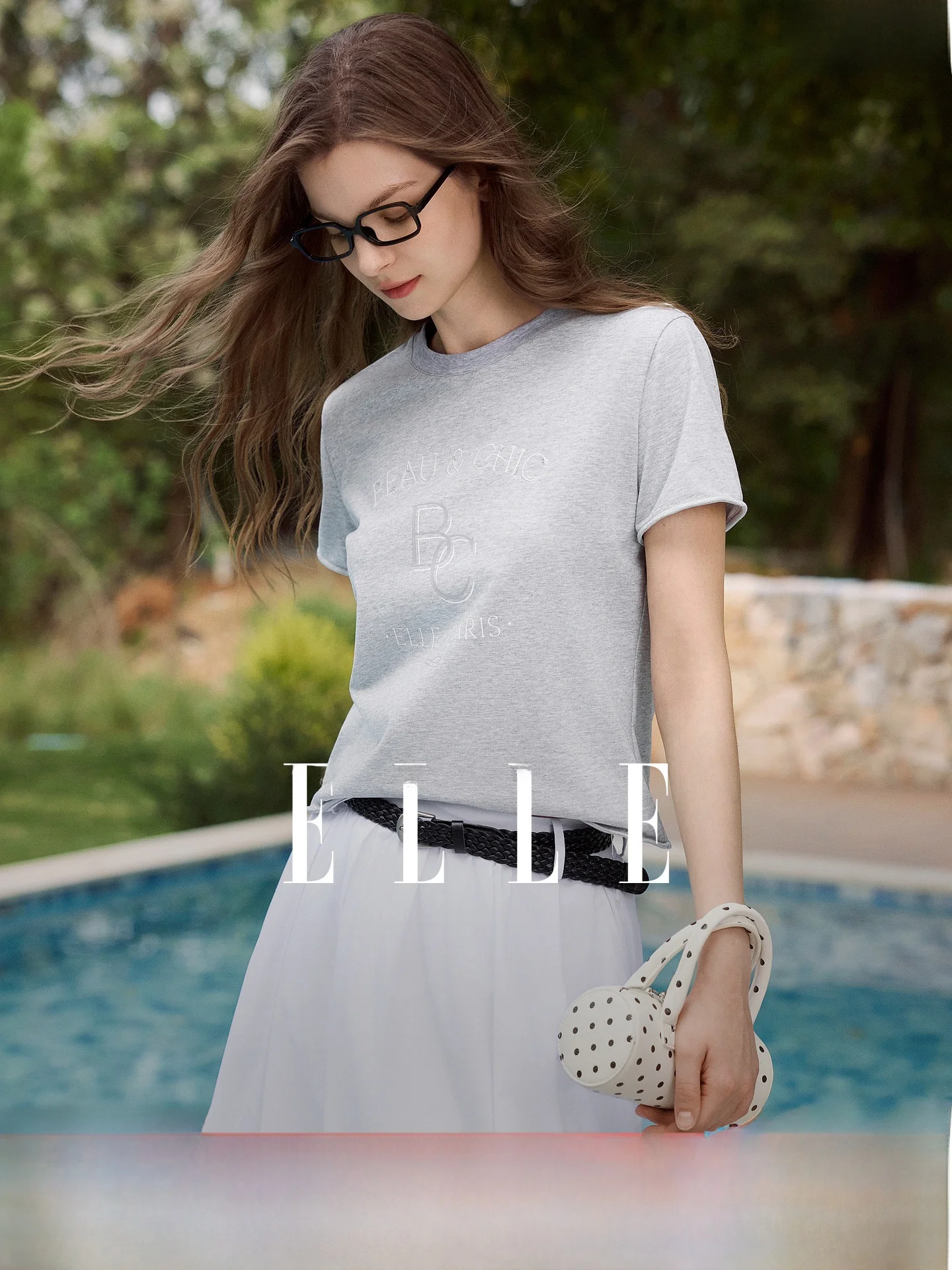ELLE Design Sense Letter Embroidered round Neck Short Sleeve Women's Casual T-Shirt Summer New Style High End Feel Top
ELLE Design Sense Letter Embroidered round Neck Short Sleeve Women's Casual T-Shirt Summer New Style High End Feel Top