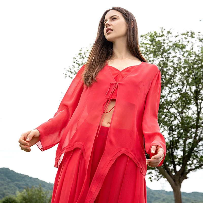 Soft Georgette Silk Lace-up Long-sleeved Pair of Silk Craft Hem Breathable and Comfortable Red Sunscreen Cardigan Jacket WY066
Soft Georgette Silk Lace-up Long-sleeved Pair of Silk Craft Hem Breathable and Comfortable Red Sunscreen Cardigan Jacket WY066
