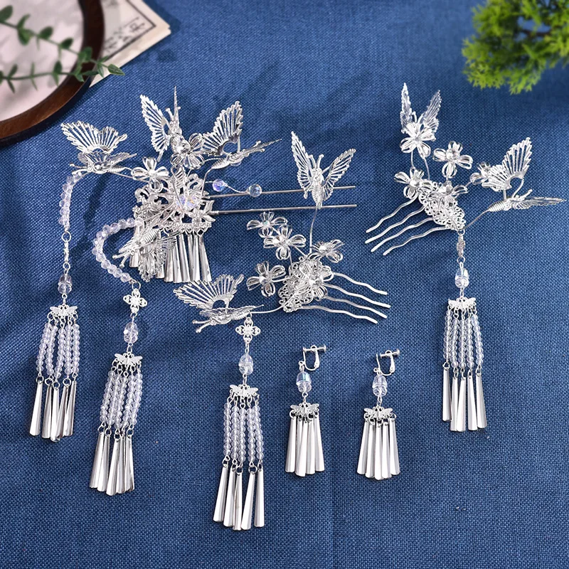 Chinese Style Hairpin Hair Clip Tassel Hair Stick Traditional Headpiece Headwear Bridal Hair Accessories Jewelry Pin Band Set
Chinese Style Hairpin Hair Clip Tassel Hair Stick Traditional Headpiece Headwear Bridal Hair Accessories Jewelry Pin Band Set