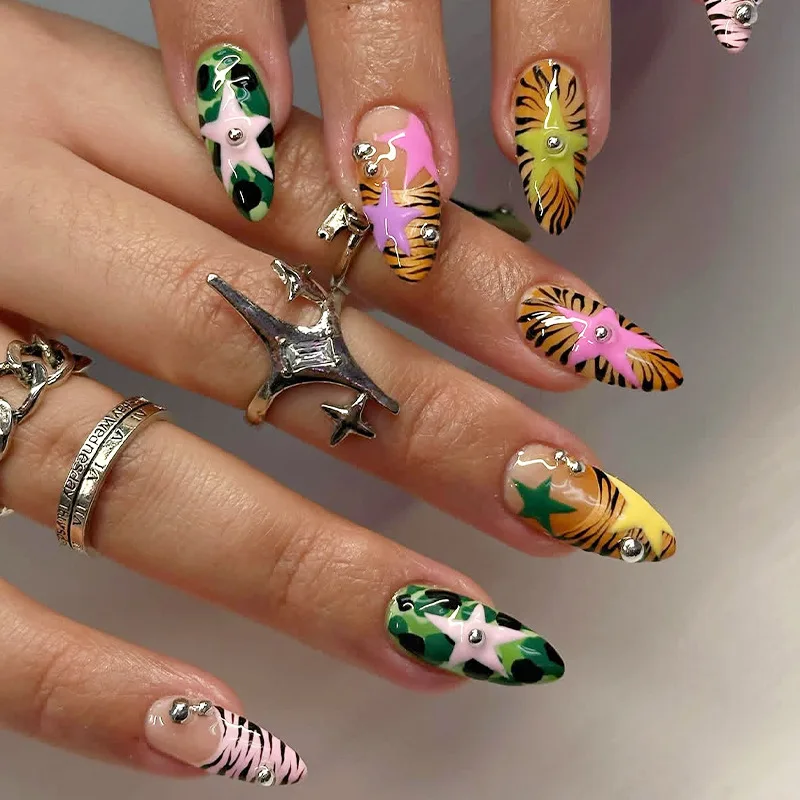 24pcs Star Rhinestone Press on Nails Leopard Print Tiger Print Fake Nail Medium Almond Sweet Full Coverage Nail Tips for Women
24pcs Star Rhinestone Press on Nails Leopard Print Tiger Print Fake Nail Medium Almond Sweet Full Coverage Nail Tips for Women