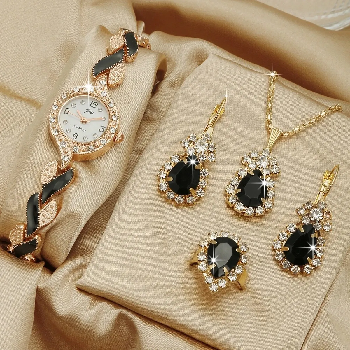 Women Watch Hand Jewelry Set Diamond Bracelet Watch + Water Drop Jewelry Set 5pcs/Set
Women Watch Hand Jewelry Set Diamond Bracelet Watch + Water Drop Jewelry Set 5pcs/Set