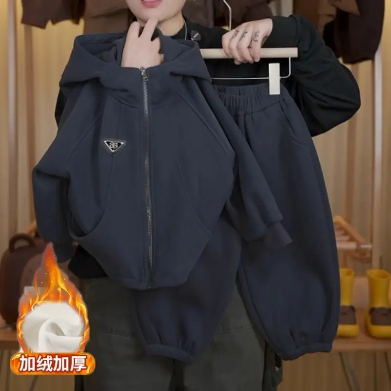 Бархатные комплекты для мальчиков и девочек, зимний плотный костюм, детский теплый наряд с капюшоном, осенние топы с подкладкой, брюки, новая детская спортивная одежда из 2 предметов
Бархатные комплекты для мальчиков и девочек, зимний плотный костюм, детский теплый наряд с капюшоном, осенние топы с подкладкой, брюки, новая детская спортивная одежда из 2 предметов