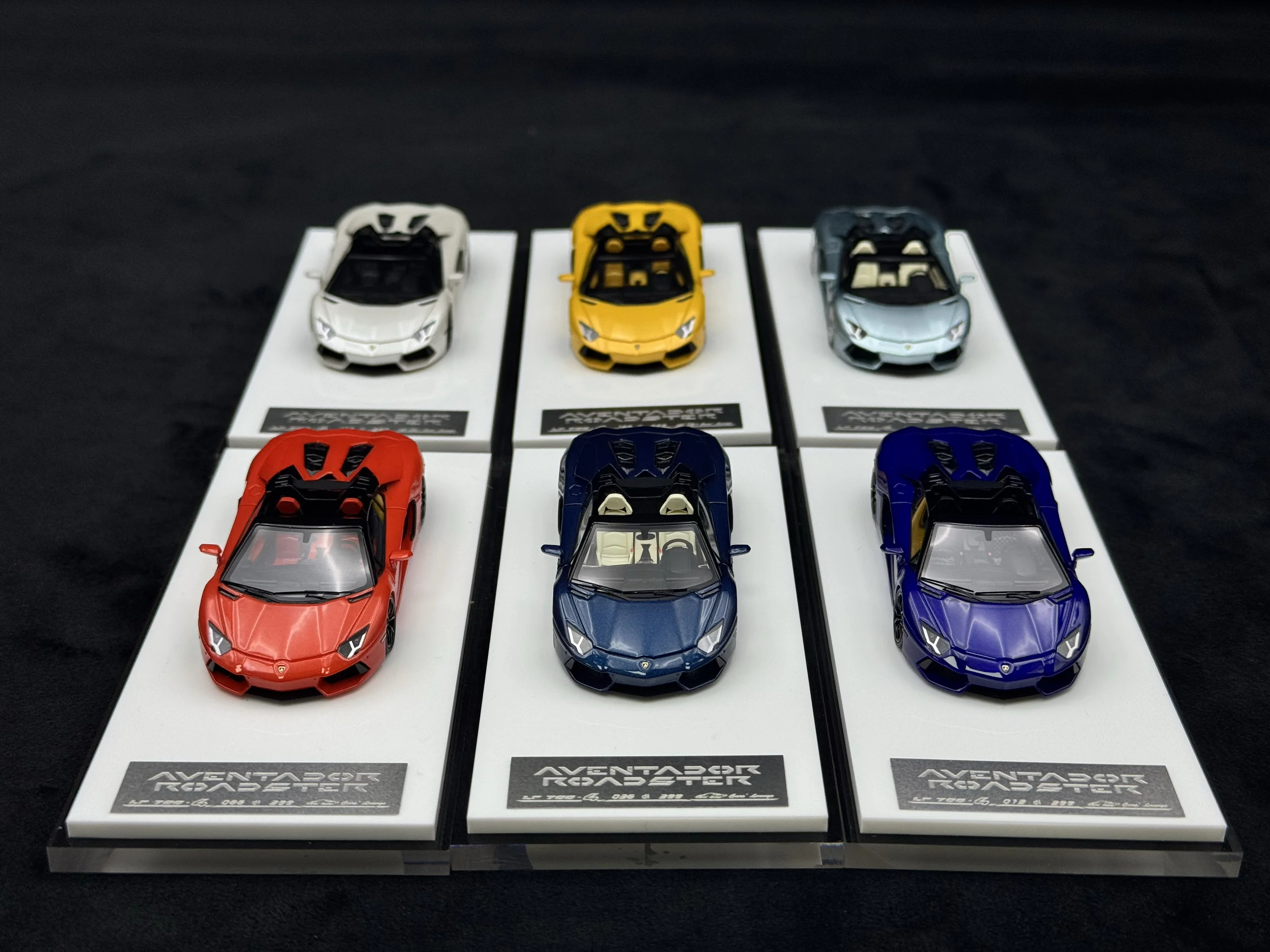 Diecast 1:64 Scale Carslounge Cl Gallery Lamborghini Lp700r Roadster Resin Car Model Collectible Toy Souvenir Display Ornament
Diecast 1:64 Scale Carslounge Cl Gallery Lamborghini Lp700r Roadster Resin Car Model Collectible Toy Souvenir Display Ornament