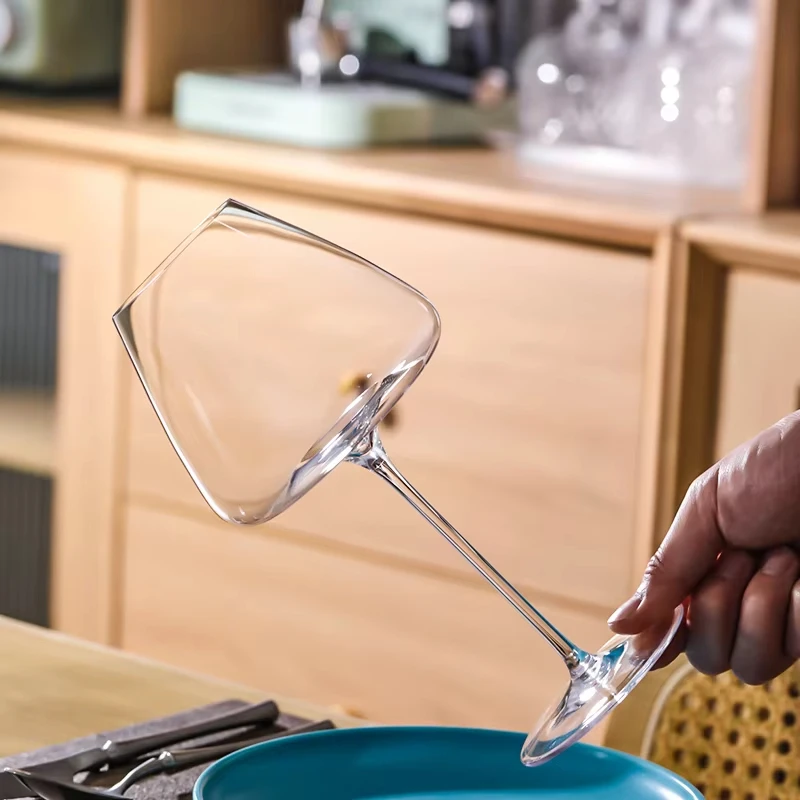 720 мл хрустальный бокал для красного вина ручной работы с большим вогнутым дном, бордовый бокал из бордоса, чашка для дегустации большого живота для тонкой столовой
720 мл хрустальный бокал для красного вина ручной работы с большим вогнутым дном, бордовый бокал из бордоса, чашка для дегустации большого живота для тонкой столовой