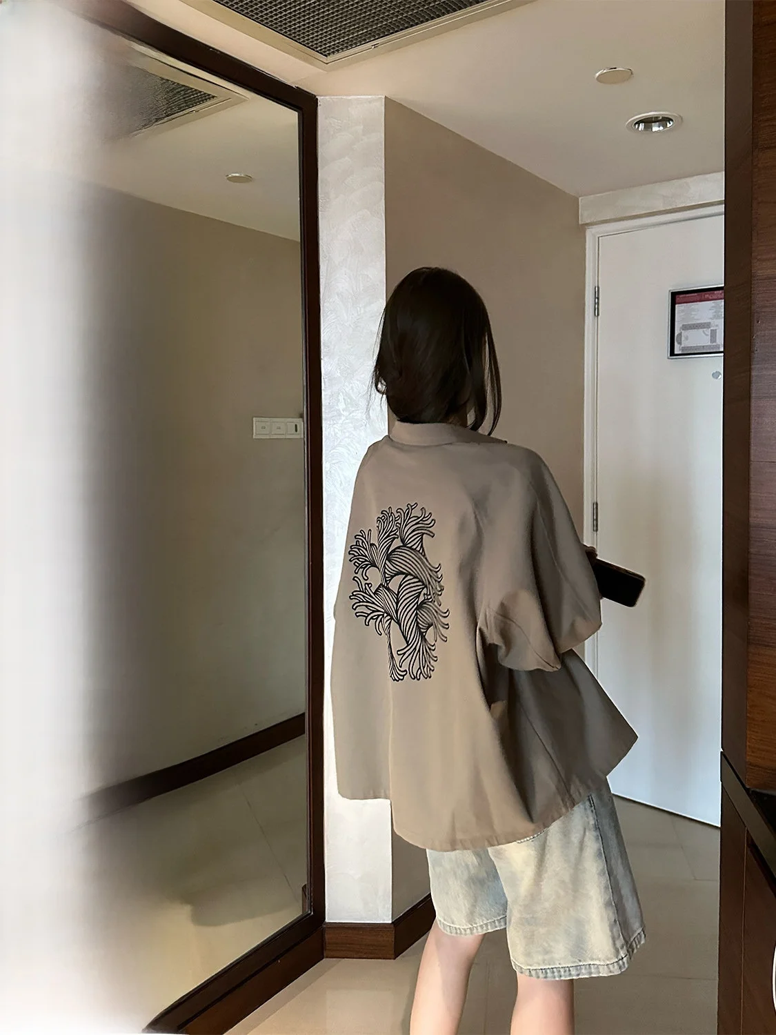 Unique Loose Women's Long Sve Jaet Cotton Commute Sle Knot Pattern Autumn Faion Casual Collar Button up Coat
Unique Loose Women's Long Sve Jaet Cotton Commute Sle Knot Pattern Autumn Faion Casual Collar Button up Coat