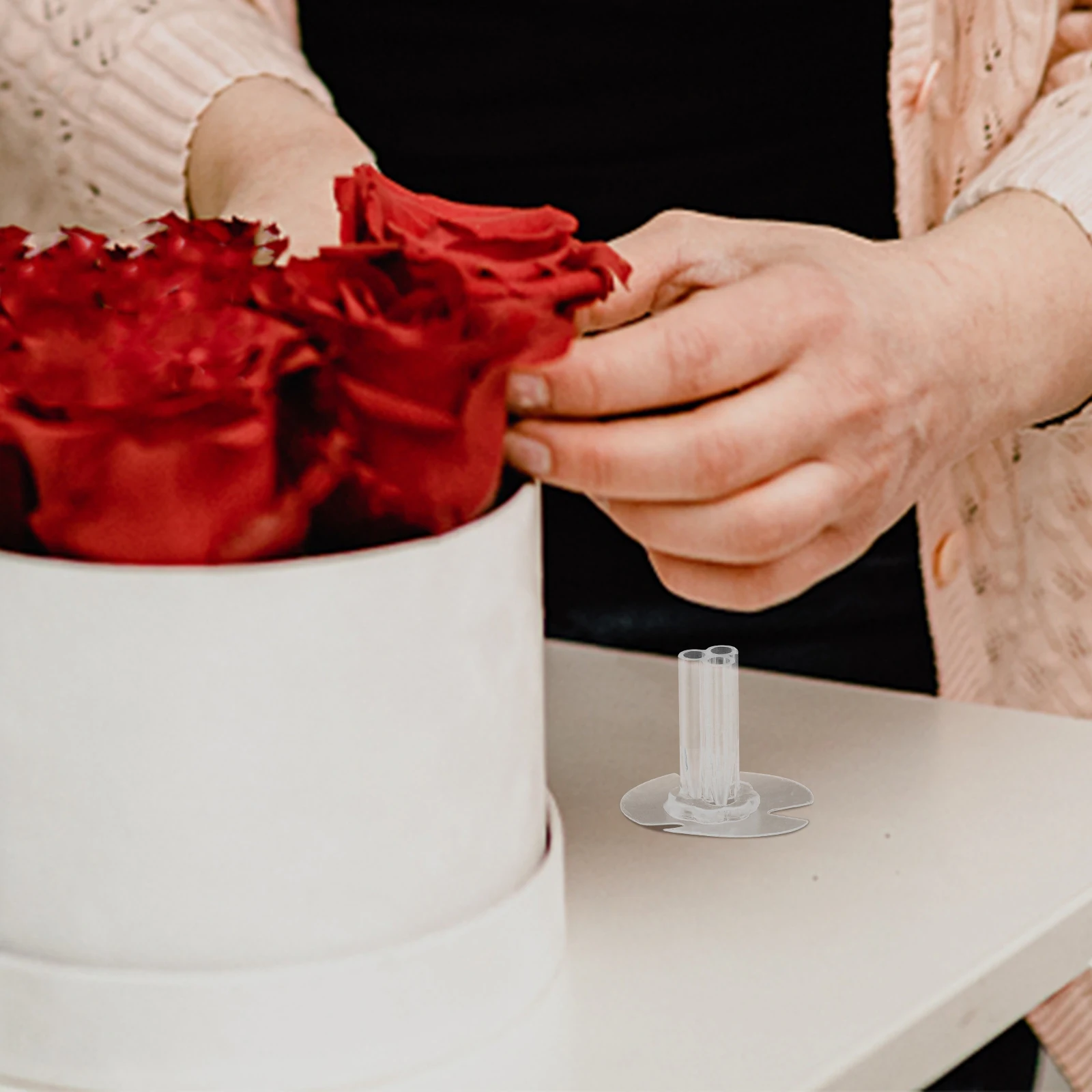 30pcs Round Triple-Slot Transparent Flower Base Self-Adhesive Stem Holder For Party Wedding Decoration Clear Arrangement Stand
30pcs Round Triple-Slot Transparent Flower Base Self-Adhesive Stem Holder For Party Wedding Decoration Clear Arrangement Stand