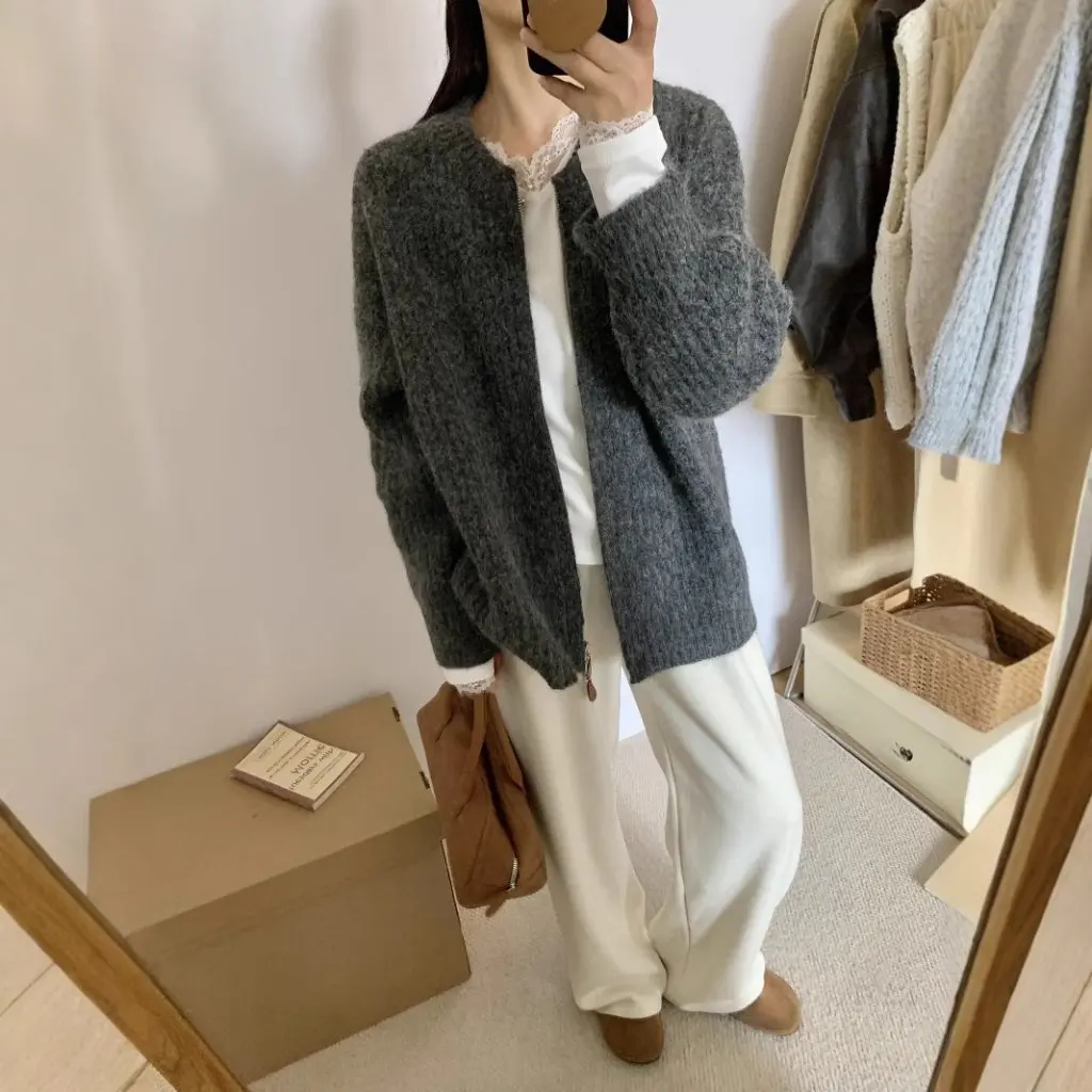 Women's French Style round Neck Cardigan B2XH-11140 Leather Standard Wool Zipper Autumn Winter New European American
Women's French Style round Neck Cardigan B2XH-11140 Leather Standard Wool Zipper Autumn Winter New European American