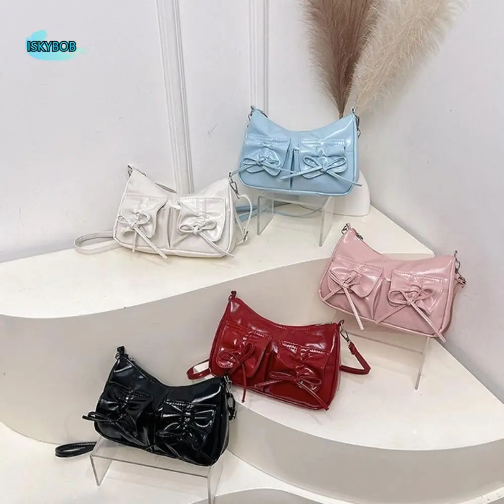 Korean Style Bowknot Crossbody Bag Solid Color Pleated Y2k Shoulder Bag Shopping Bag Drawstring Strap Pu Dumpling Bag Dairy
Korean Style Bowknot Crossbody Bag Solid Color Pleated Y2k Shoulder Bag Shopping Bag Drawstring Strap Pu Dumpling Bag Dairy