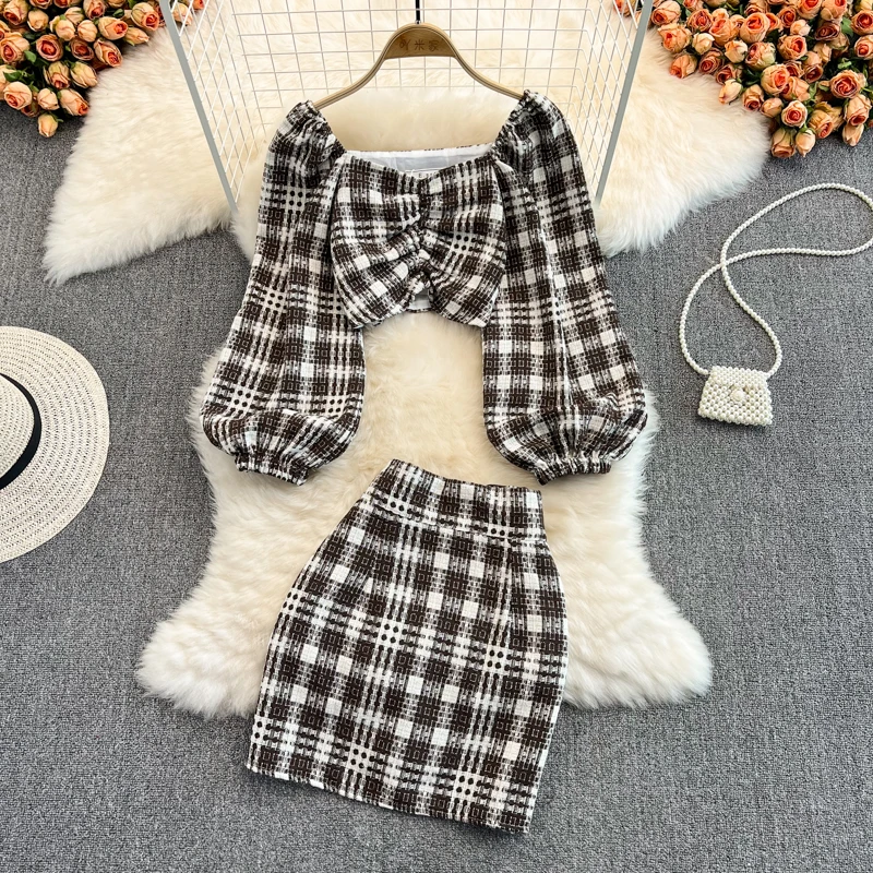 Korean Spring Autumn Spicy Girls Fashion Set Skirt Women Long Sleeve Short V-Neck Top Two Piece High Waist Wrap Hip Half Skirt
Korean Spring Autumn Spicy Girls Fashion Set Skirt Women Long Sleeve Short V-Neck Top Two Piece High Waist Wrap Hip Half Skirt