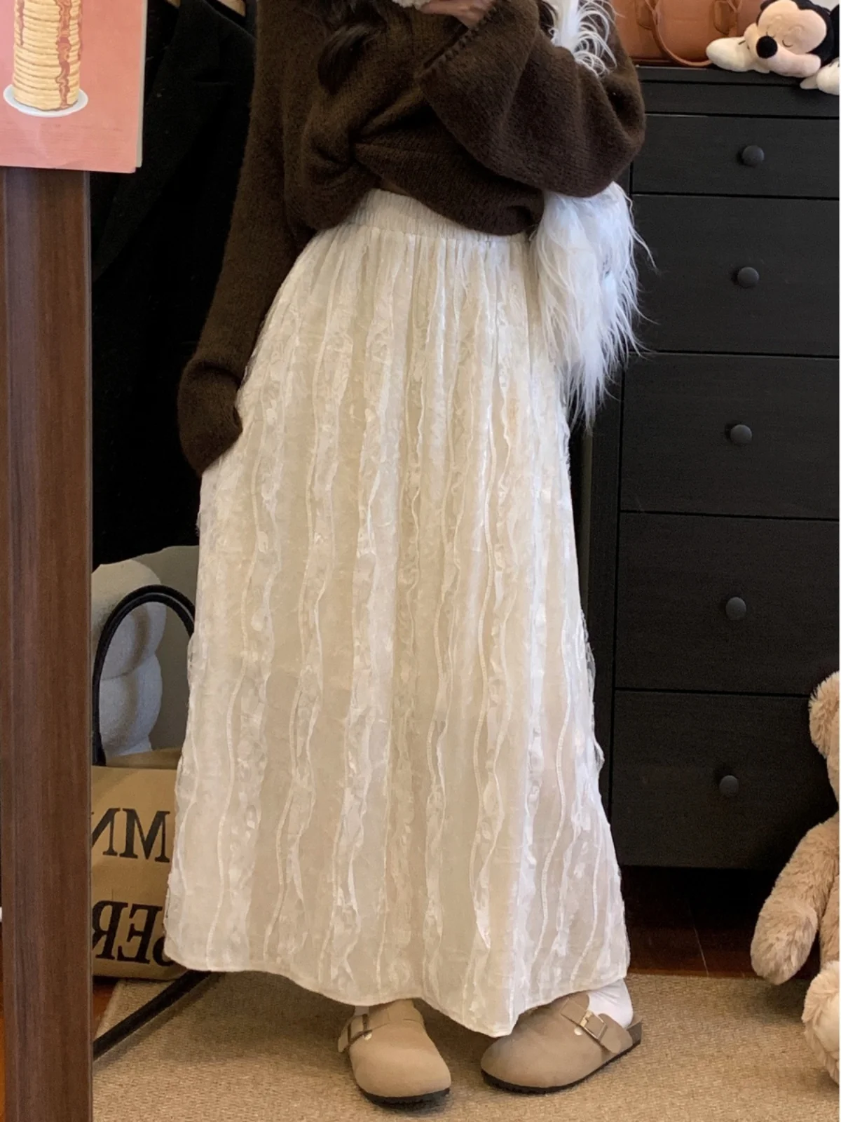 plus Size Velvet Fleece Lined High Waist Midi Skirt with Lace Trim Sweet Commuter Korean Style Pear Shaped Body A-Line Skirt
plus Size Velvet Fleece Lined High Waist Midi Skirt with Lace Trim Sweet Commuter Korean Style Pear Shaped Body A-Line Skirt