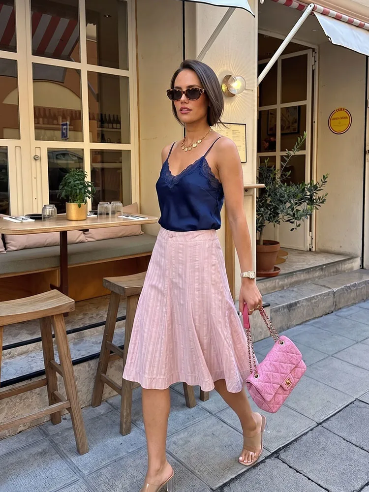 HH Women's Elegant Satin Textured Midi Skirt High Waist Flare Ruffle Hem Summer Business Casual Office Vacation Beach Bottoms
HH Women's Elegant Satin Textured Midi Skirt High Waist Flare Ruffle Hem Summer Business Casual Office Vacation Beach Bottoms