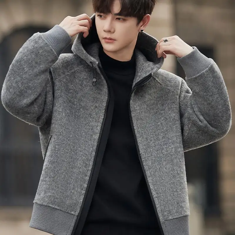 Двустороннее шерстяное пальто-куртка для мужчин: повседневное, теплое, свободного кроя, с капюшоном, осенне-зимняя верхняя одежда премиум-класса
Двустороннее шерстяное пальто-куртка для мужчин: повседневное, теплое, свободного кроя, с капюшоном, осенне-зимняя верхняя одежда премиум-класса