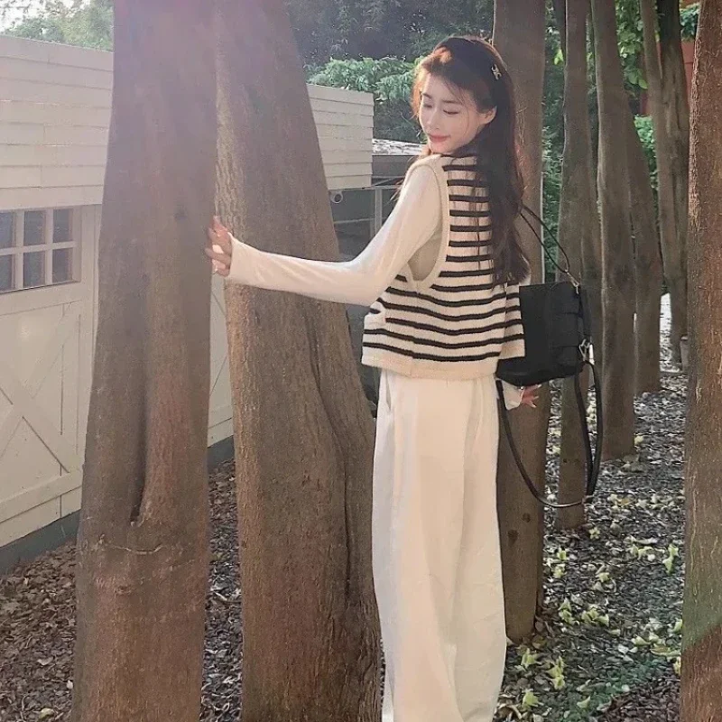 Knit Vests for Women Short Round O Neck Waistcoat Striped Lady Sweaters Cropped Luxury On Offer Classic Youthful Clothes Vintage
Knit Vests for Women Short Round O Neck Waistcoat Striped Lady Sweaters Cropped Luxury On Offer Classic Youthful Clothes Vintage