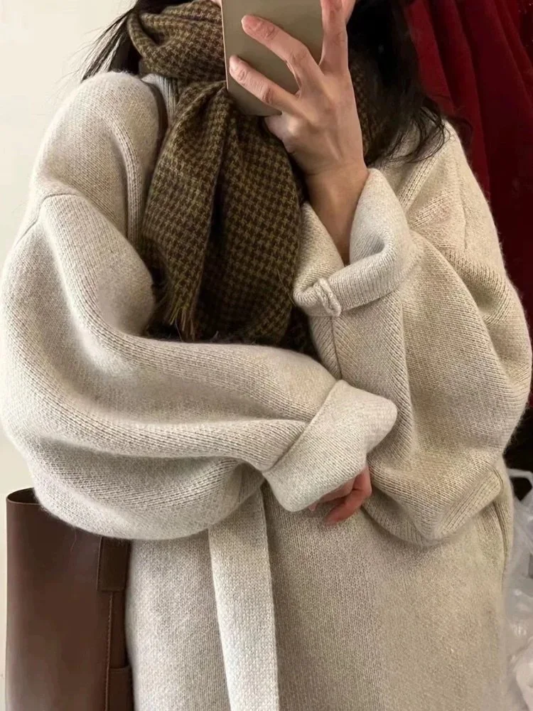 Raccoon Fleece Thickened Sweater Coat Women's 2023 Autumn/Winter Mid length Over Knee Lazy Loose Coat Knitted Cardigan
Raccoon Fleece Thickened Sweater Coat Women's 2023 Autumn/Winter Mid length Over Knee Lazy Loose Coat Knitted Cardigan