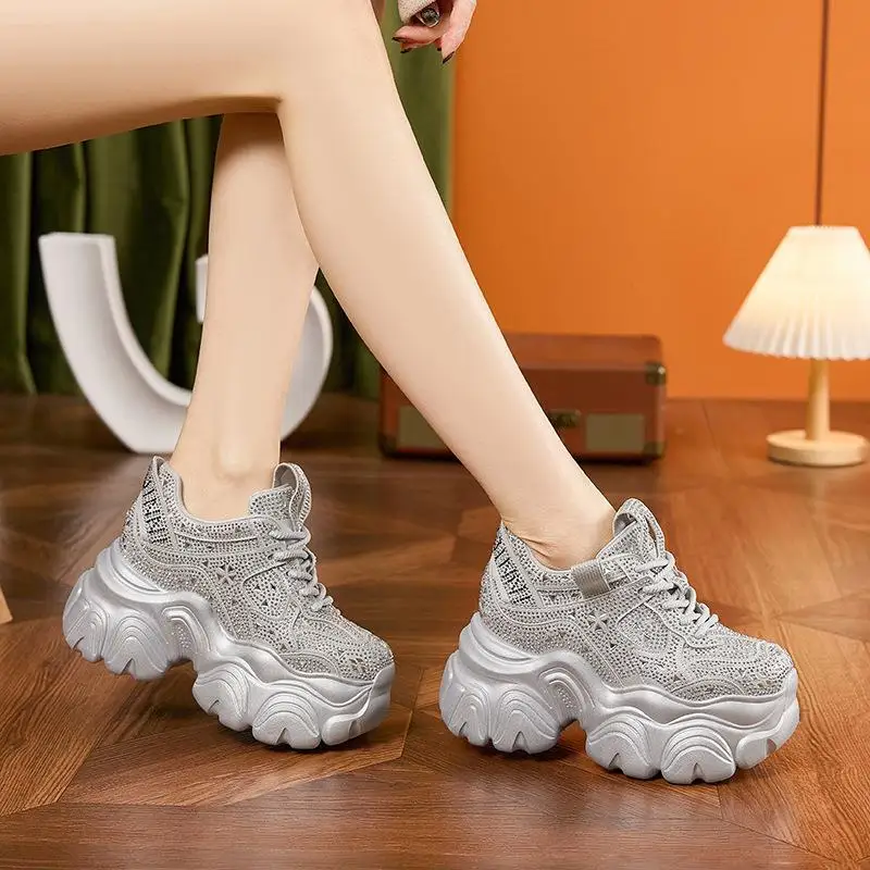 Casual Versatile Leather Dad Shoes Thick Bottom 11cm Heel Women's All-Match Comfortable Fashion Single Shoes Rubber Sole
Casual Versatile Leather Dad Shoes Thick Bottom 11cm Heel Women's All-Match Comfortable Fashion Single Shoes Rubber Sole