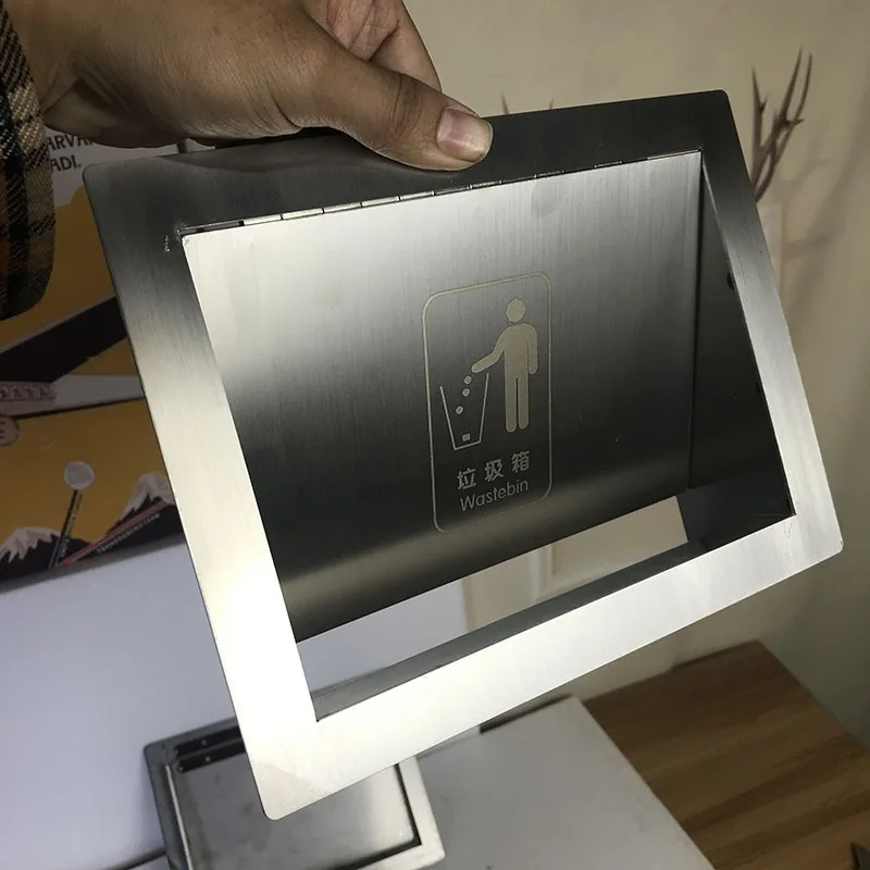 1 шт. Настенная крышка для мусорного бака из нержавеющей стали 304 с откидной крышкой и задним отверстием, цвет: розовое золото, матовый титан, черный, для мусорного бака.
1 шт. Настенная крышка для мусорного бака из нержавеющей стали 304 с откидной крышкой и задним отверстием, цвет: розовое золото, матовый титан, черный, для мусорного бака.