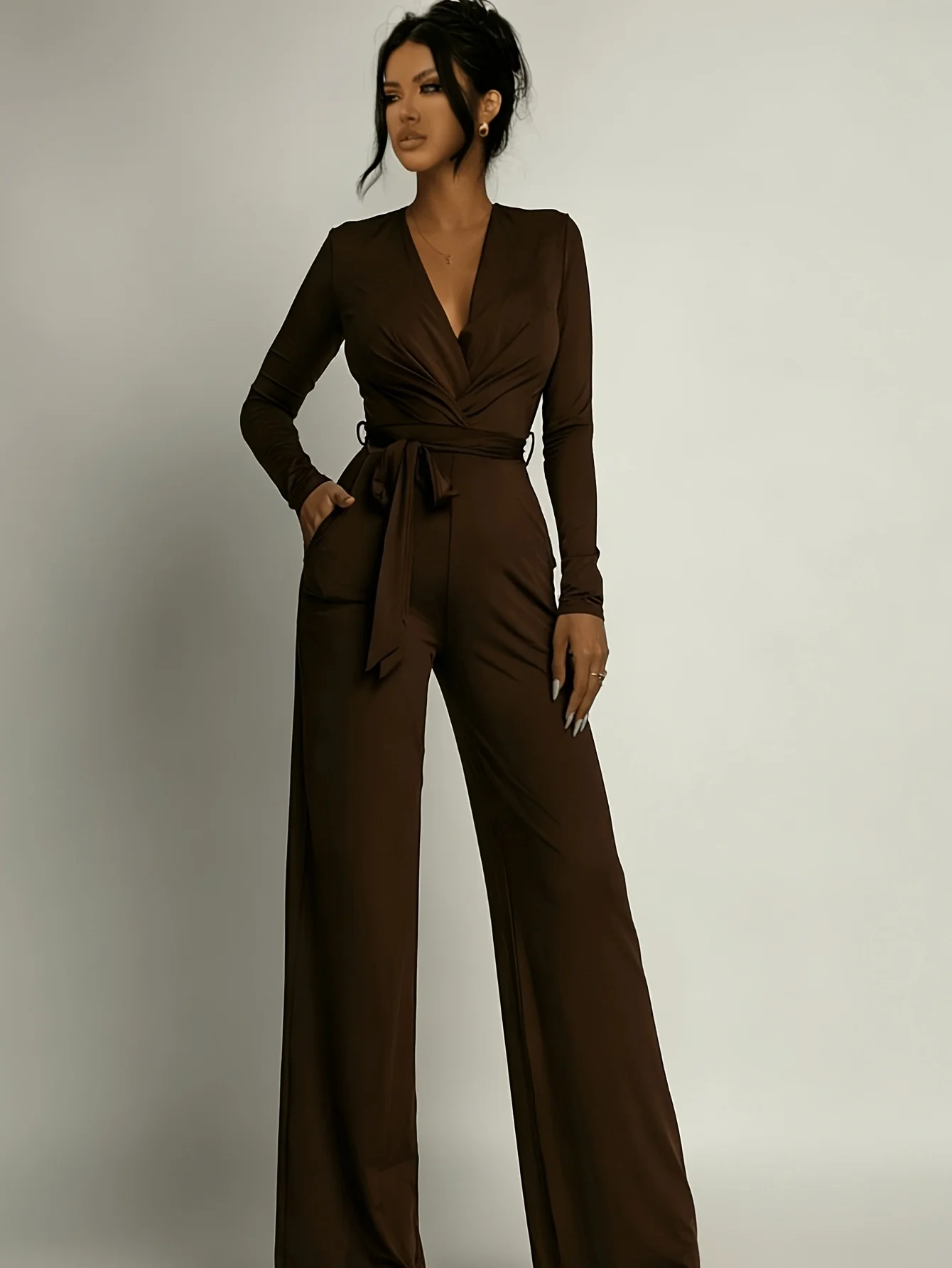 Ladies Elegant Solid Color Knitted Onesie Fashionable And Stylish All-in-One Suit for Women
Ladies Elegant Solid Color Knitted Onesie Fashionable And Stylish All-in-One Suit for Women