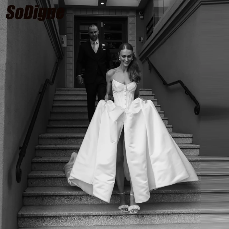 SoDigne 2026 Modern Boho Satin Wedding Dresses Sleeveless V-neck Split Bride Dress Customized vestidos de novia Wedding Gowns
SoDigne 2026 Modern Boho Satin Wedding Dresses Sleeveless V-neck Split Bride Dress Customized vestidos de novia Wedding Gowns