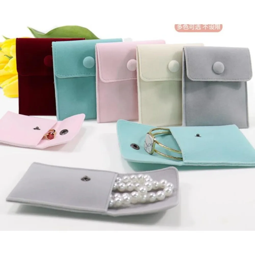 1pcs Jewellery Pouch Packaging Bag Soft Velvet Gift Bracelet Necklace Earrings Rings Storeage Custom Logo
1pcs Jewellery Pouch Packaging Bag Soft Velvet Gift Bracelet Necklace Earrings Rings Storeage Custom Logo
